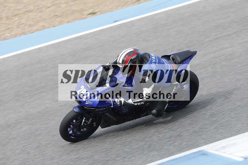 /02 28.-31.01.2025 Moto Center Thun Jerez/gruen-green/282